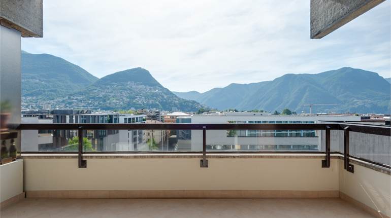 Rif. 2358 Lugano centro 2.5 locali ristrutturato