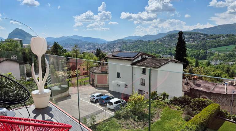 2599_Davesco. Maisonnette con vista panoramica.