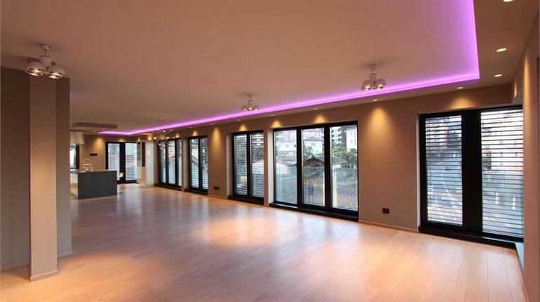 Lussuoso in prossimità del lungolago. Rif. 893