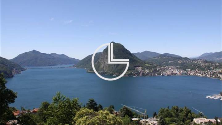 Penthouse duplex con spettacolare vista. Rif. 439