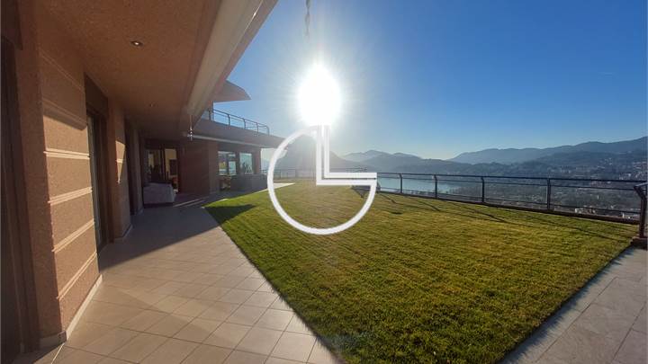 2568_Ruvigliana, splendido appartamento vista lago