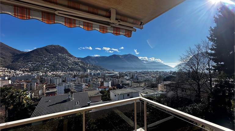 Rif. 2664 Lugano spaziosa villa bifamiliare con terrazze panoramiche