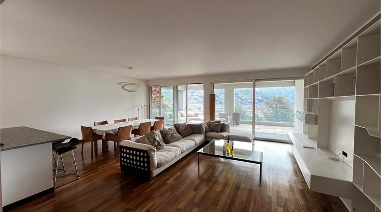 2686_Lugano, Elegante 5.5 locali vista lago con giardino privato