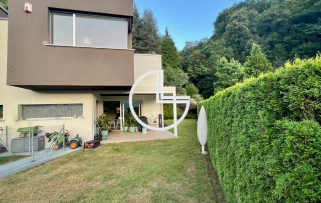 2545_Pregassona, moderna casa bifamiliare 5.5 loc.